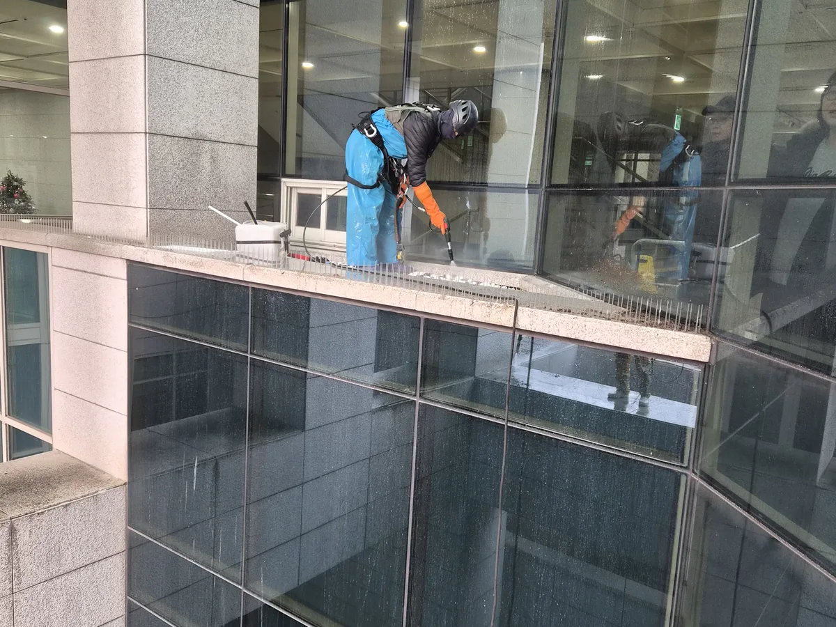 북구 구포동 건물 복도·대기 동선 야간 위생청소 사례 - 행진크린