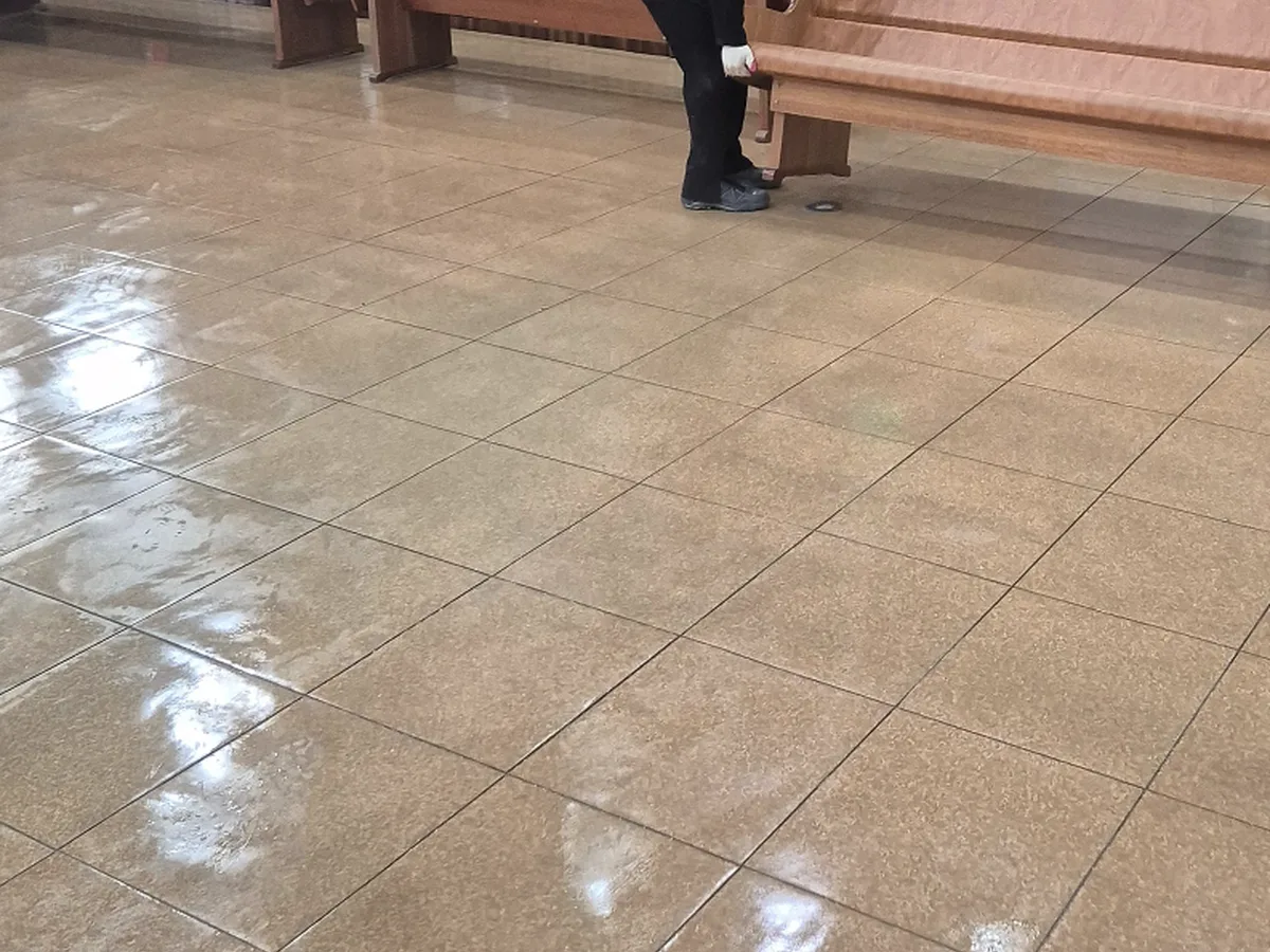 기장군 장안읍 예배당 방송실 장비 주변 정밀 위생청소 사례 - 행진크린