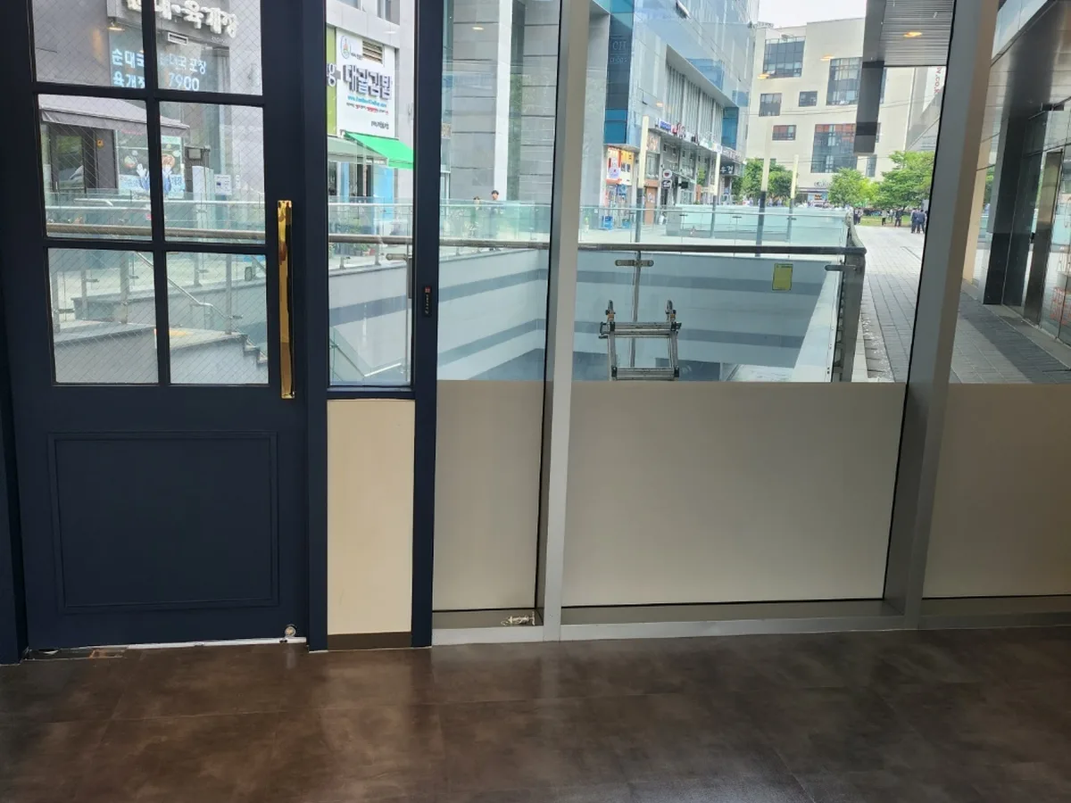북구 만덕동 사무실 마감재 파티션 구역 위생청소 사례 - 행진크린